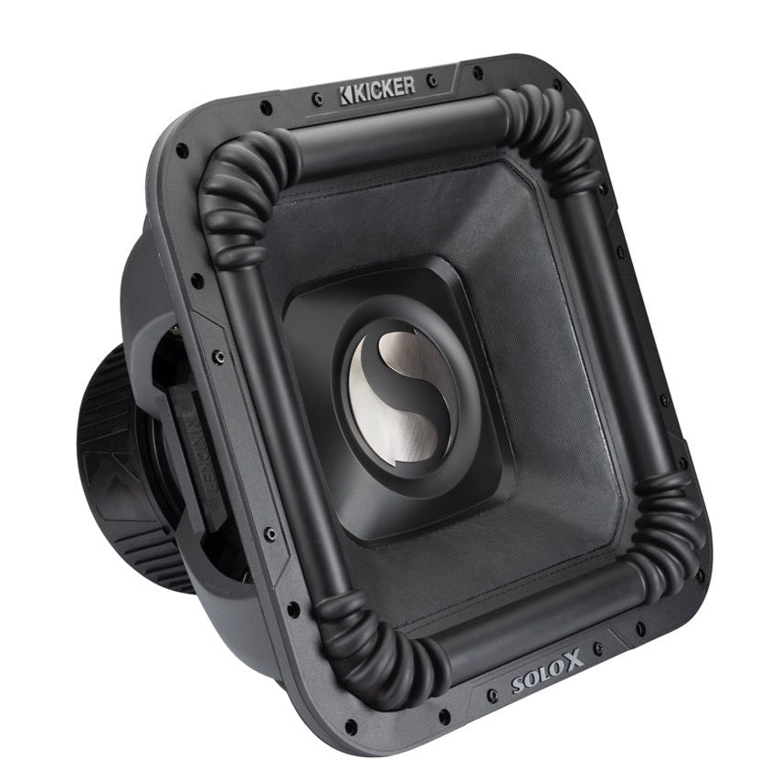 49L7X181 KICKER Solo-X 18