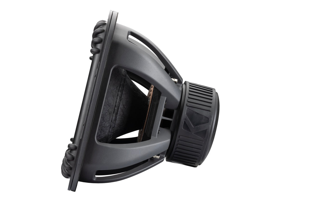 49L7X182 KICKER Solo-X 18