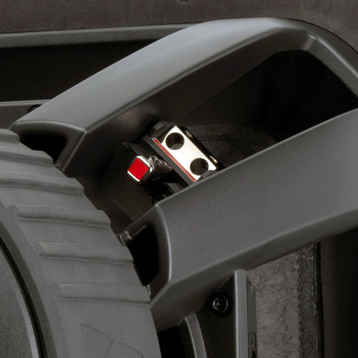 Kicker SoloXS 15 L7XS heavy duty terminals