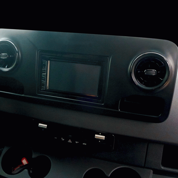 95-8731 METRA Double-Din Dash Kit Mercedes Sprinter 19-Up (excluding touchscreen radio models)